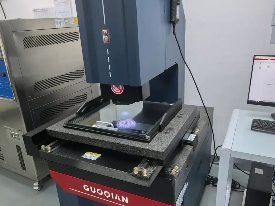 Vision measurement system checking board dimensions