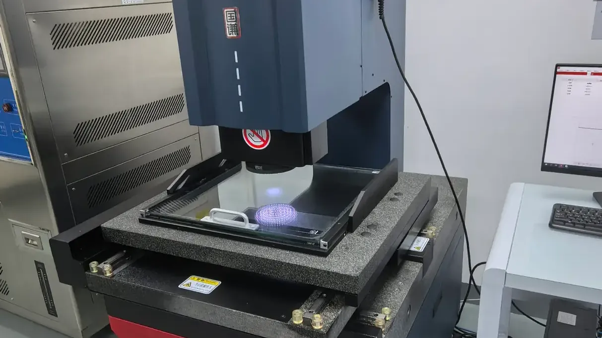 Vision measurement system checking board dimensions
